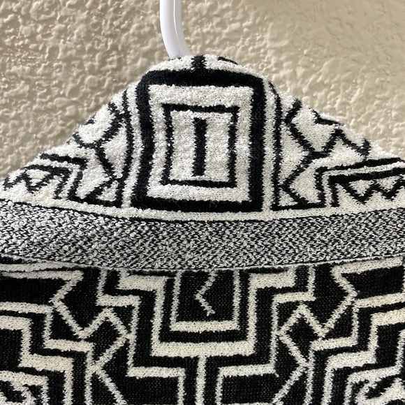 Anthropologie Field and Flower cardigan sweater . Excellent condition like new - Picture 5 of 9